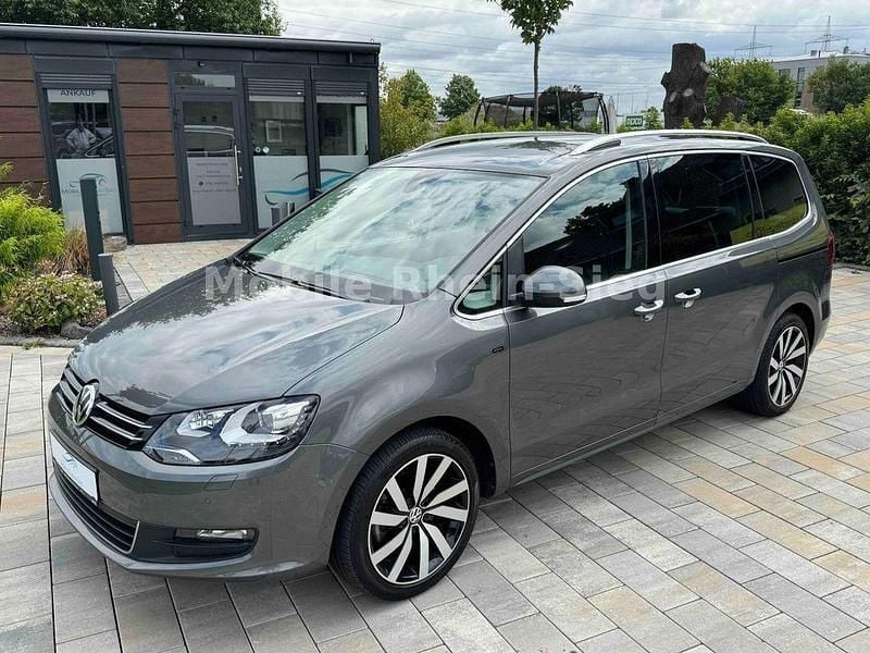 Grau Gebraucht 2019 VW Sharan Join Van / Kleinbus | 29.880 € (Etwas zu teuer) - Bild 1/4