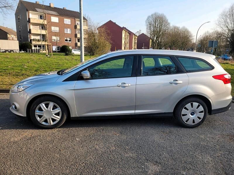 Usata Ford Focus 2013 Grigio Station wagon