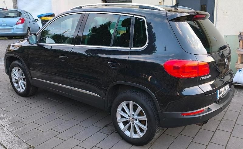 Gebraucht VW Tiguan Style 140 PS (102 kW) 2012 Schwarz SUV