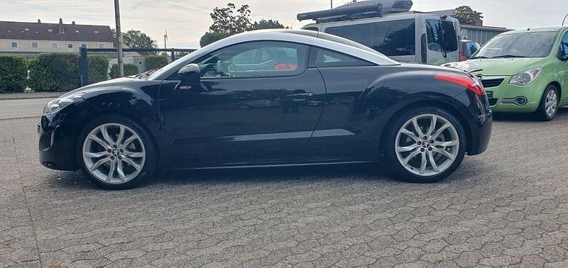 Gebraucht Peugeot RCZ Basis 156 PS (114 kW) 2011 Schwarz Coupé