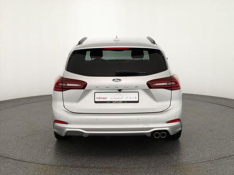 Neu Ford Focus ST-Line X 155 PS (114 kW) 2025 Silber Limousine