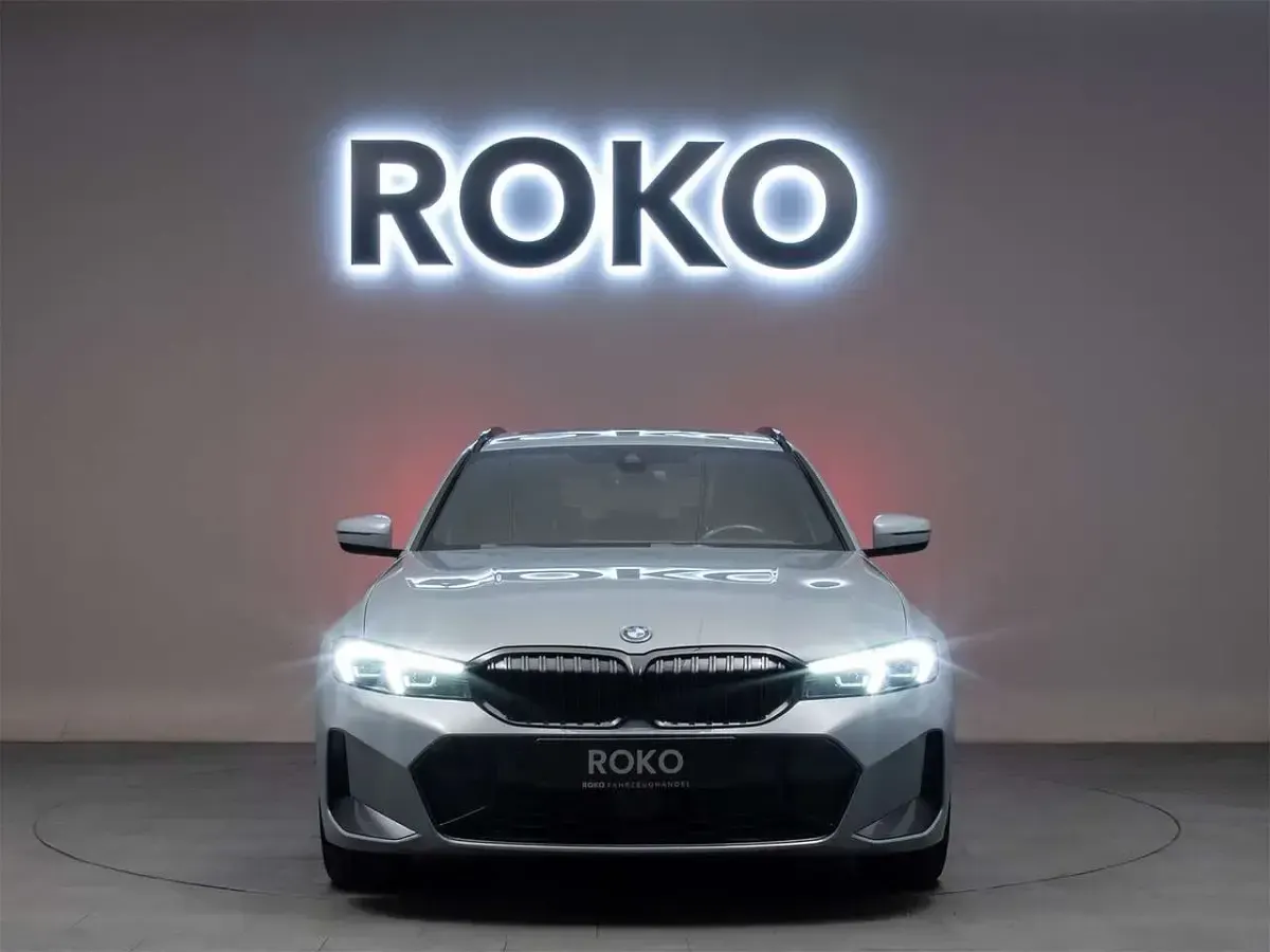 Gebraucht BMW 330e M Sport 292 PS (214 kW) 2022 Brooklyn grau Kombi
