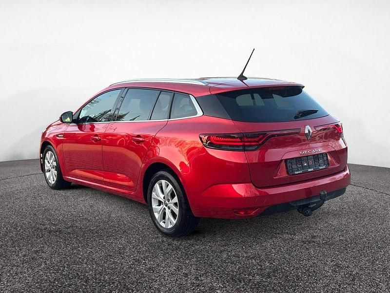 Gebraucht Renault Mégane IV Zen 140 PS (102 kW) 2021 Feuerrot Limousine