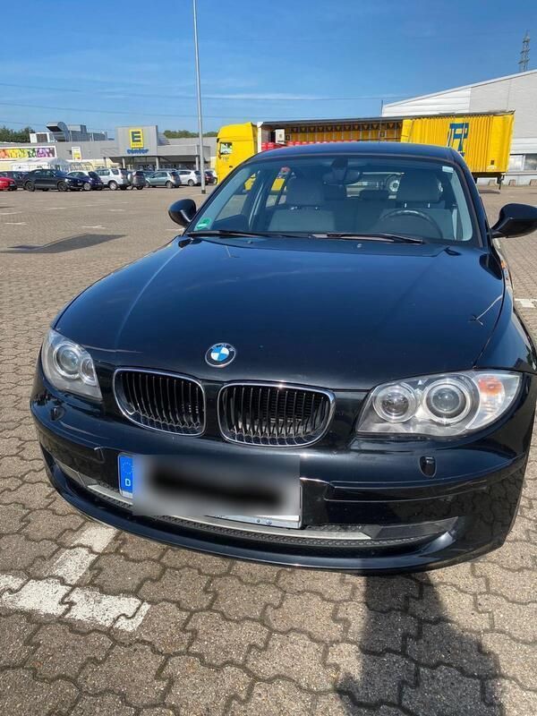 Schwarz Gebraucht 2010 BMW 116 Kleinwagen | 4.800 € (Fairer Preis) - Bild 1/4