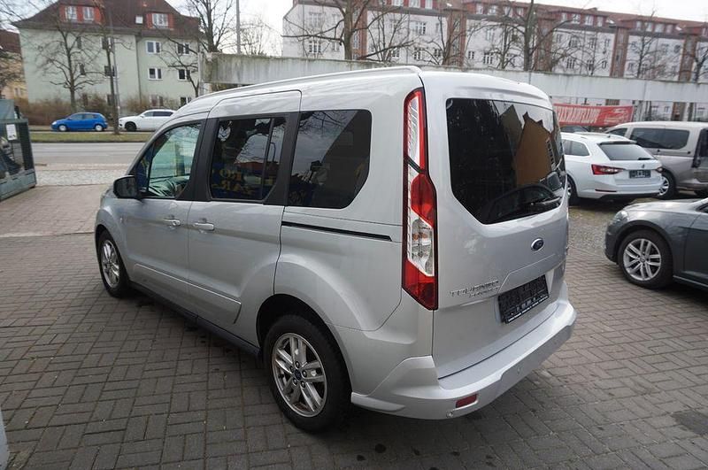Gebraucht Ford Tourneo Connect Titanium 120 PS (88 kW) 2019 Grau Van / Kleinbus