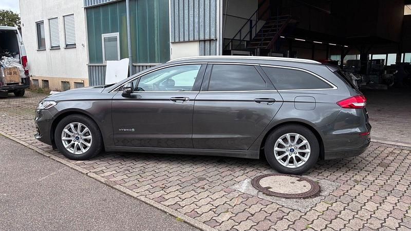 Gebraucht Ford Mondeo 190 PS (139 kW) 2020 Grau Kombi