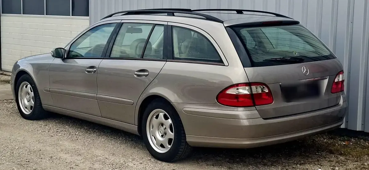 Używany Mercedes E280 190 KM (139 kW) 2005 Andere farben Kombi
