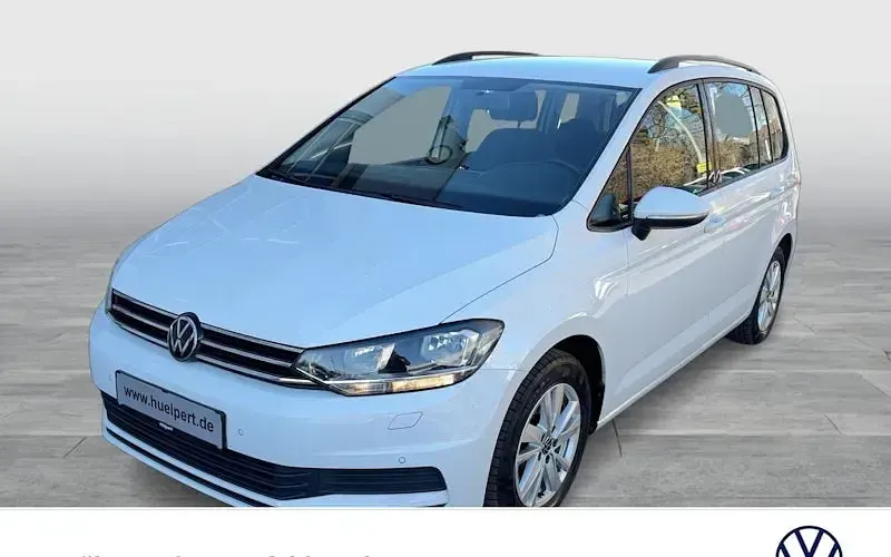 Gebraucht VW Touran Comfortline 150 PS (110 kW) 2022 Weiß Van / Kleinbus