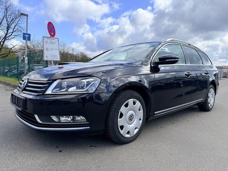 Gebraucht VW Passat Edition 105 PS (77 kW) 2014 Schwarz Kombi