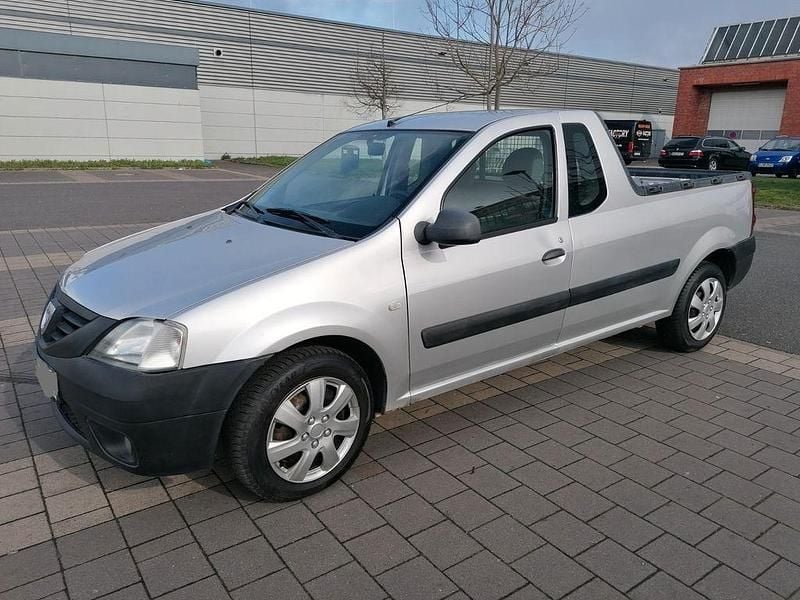 Gebraucht Dacia Logan Pick-Up 88 PS (64 kW) 2011 Pickup