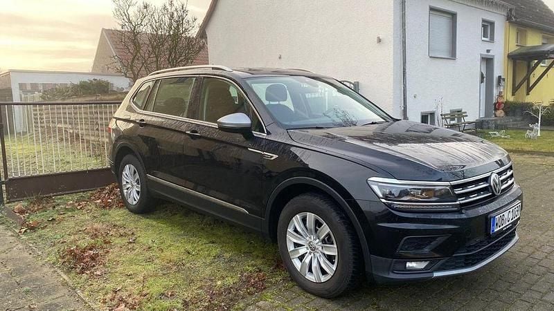 Gebraucht VW Tiguan Allspace Comfortline 150 PS (110 kW) 2018 Schwarz SUV