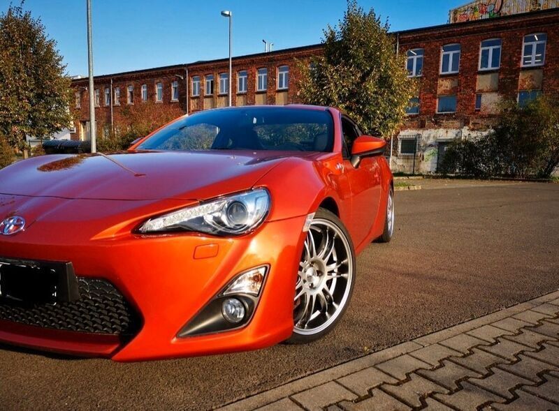 Orange Gebraucht 2012 Toyota GT86 GT Coupé | 18.999 € (Guter Preis) - Bild 1/4