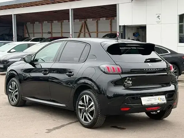 Gebraucht Peugeot 208 Allure 101 PS (74 kW) 2023 Schwarz Kleinwagen