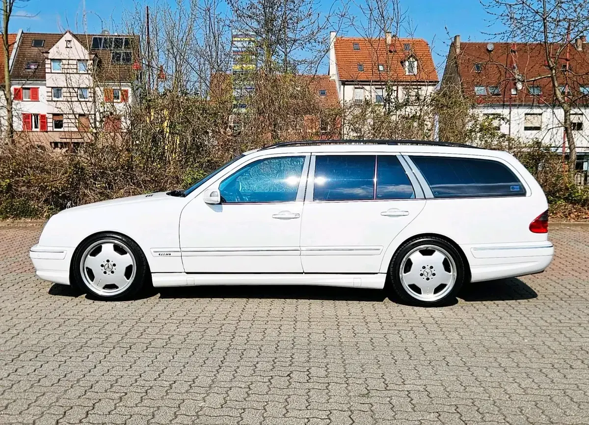 Gebraucht Mercedes E320 AMG 224 PS (164 kW) 2001 Weiß Kombi