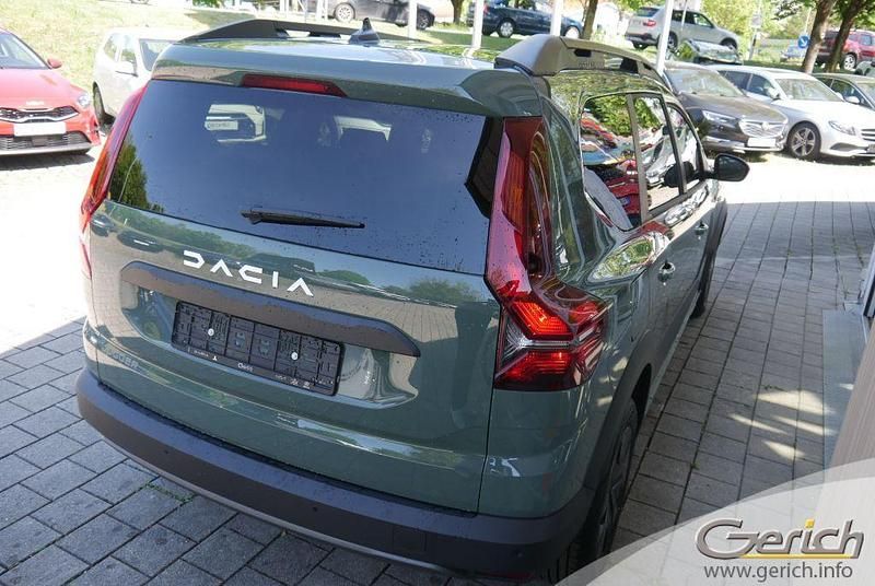 Novo Dacia Jogger Expression 110 HP (80 kW) 2025 Verde Monovolume