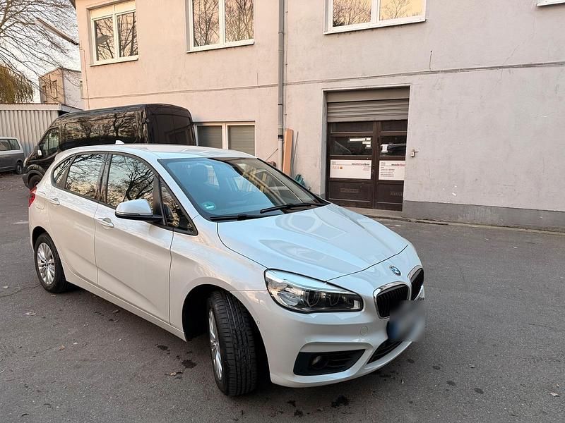 Gebraucht BMW 216 116 PS (85 kW) 2018 Weiß Kombi