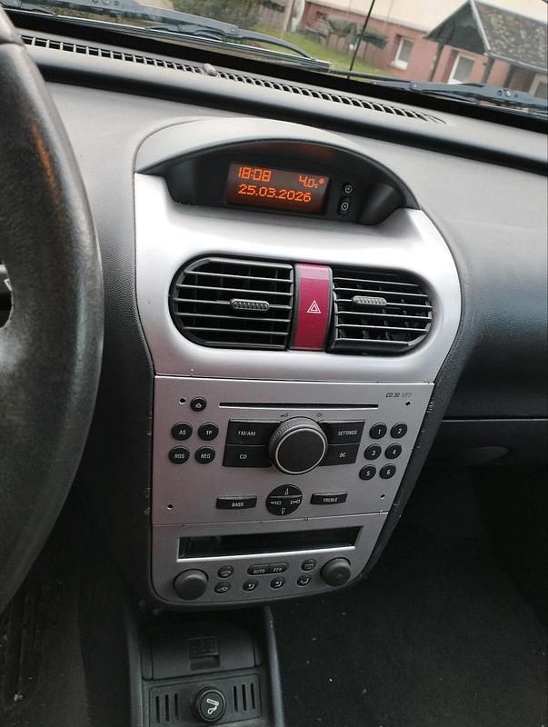 Gebraucht Opel Corsa 80 PS (58 kW) 2005 Schwarz Kleinwagen