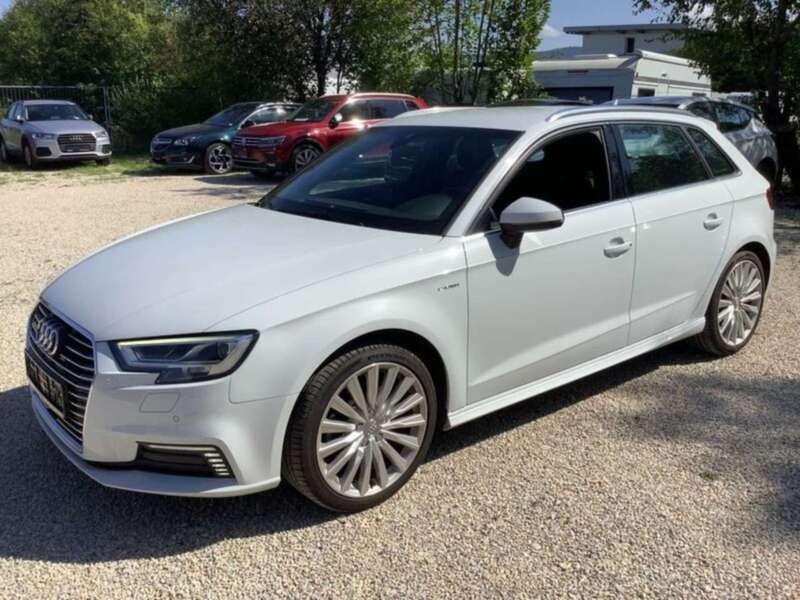 Weiß Gebraucht 2016 Audi A3 Sportback e-tron Sport Limousine | 14.800 € (Fairer Preis) - Bild 1/4