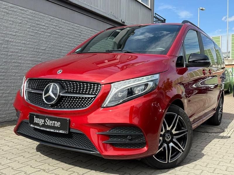 Hyazinthrot Gebraucht 2021 Mercedes V300 AMG line Van / Kleinbus | 48.999 € (Superpreis) - Bild 1/4