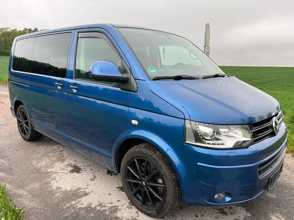 Gebraucht VW T5 140 PS (102 kW) 2012 Blau Van