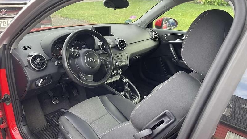 Gebraucht Audi A1 Ambition 86 PS (63 kW) 2010 Rot Kleinwagen