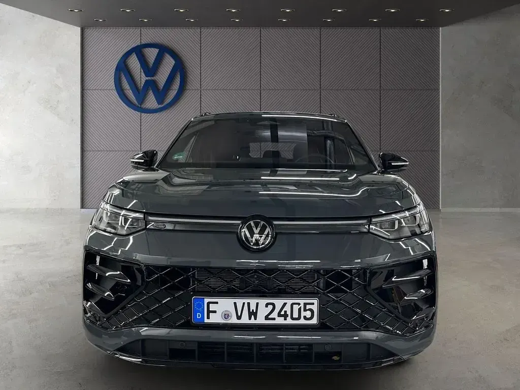Gebraucht VW Tayron R-line 193 PS (141 kW) 2025 Delfingrau metallic SUV