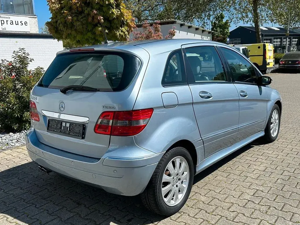 Gebraucht Mercedes B200 193 PS (141 kW) 2005 Blau Van / Kleinbus
