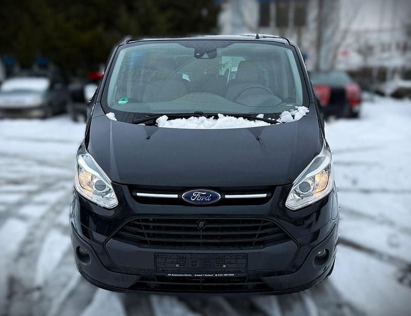 Gebraucht Ford Tourneo Titanium 155 PS (114 kW) 2015 Schwarz Van / Kleinbus