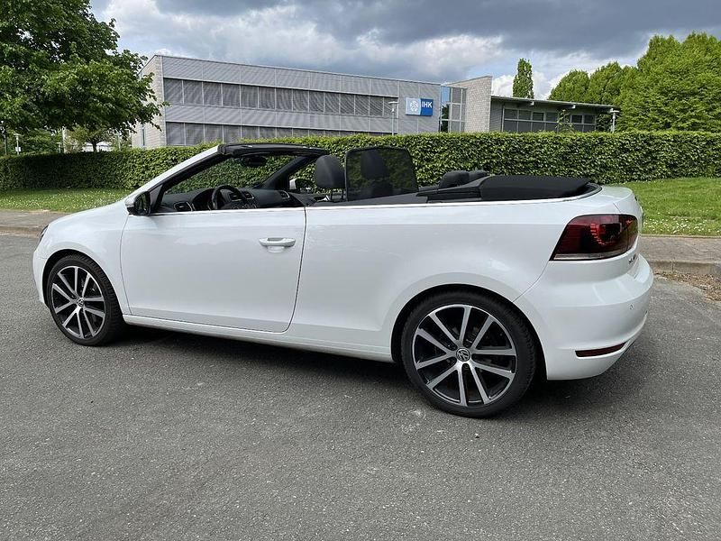 Gebraucht VW Golf 160 PS (117 kW) 2011 Weiß Cabrio
