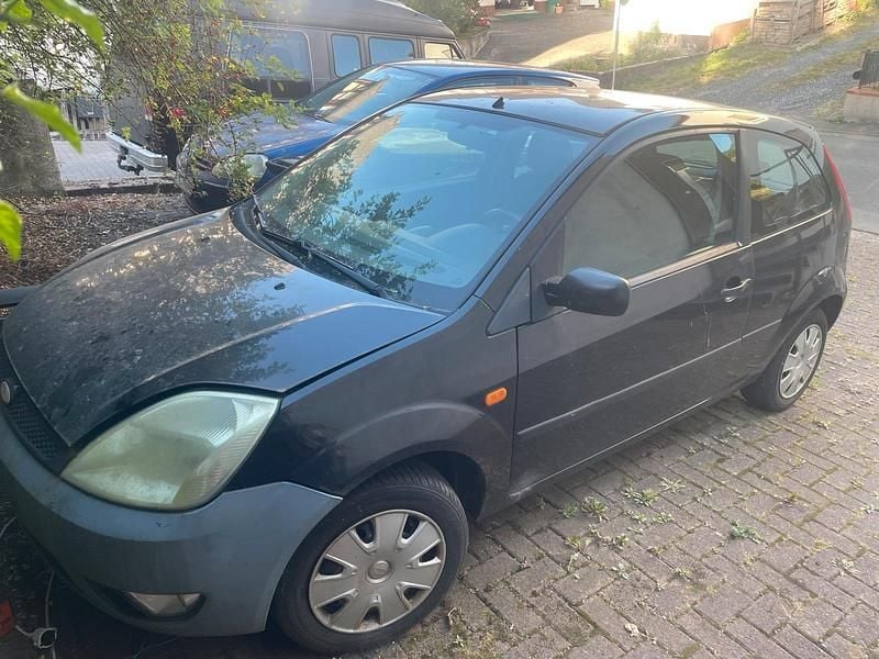 Schwarz Gebraucht 2005 Ford Fiesta Kleinwagen | 200 € (Superpreis) - Bild 1/3