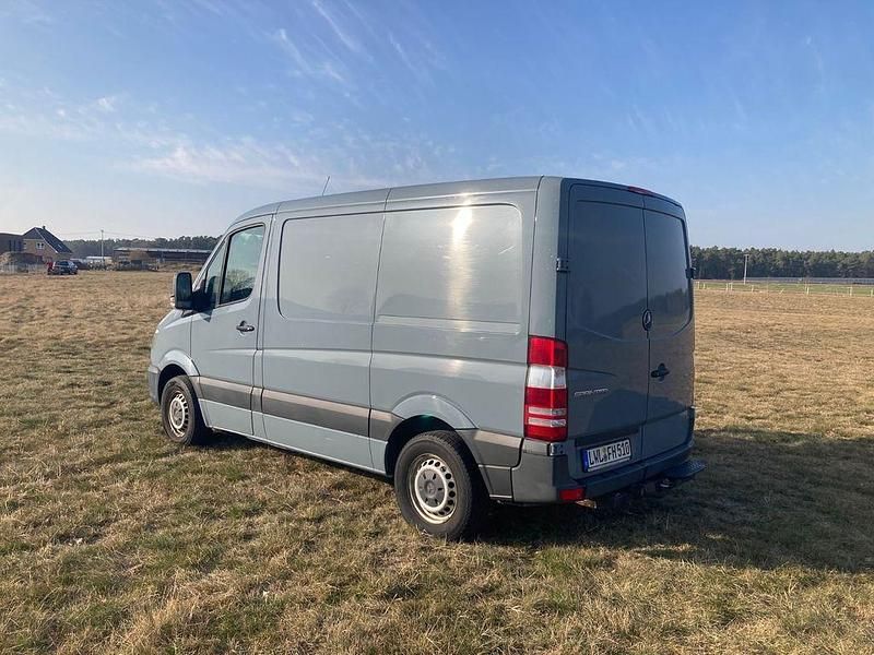 Gebraucht Mercedes Sprinter 163 PS (119 kW) 2018 Grau Van