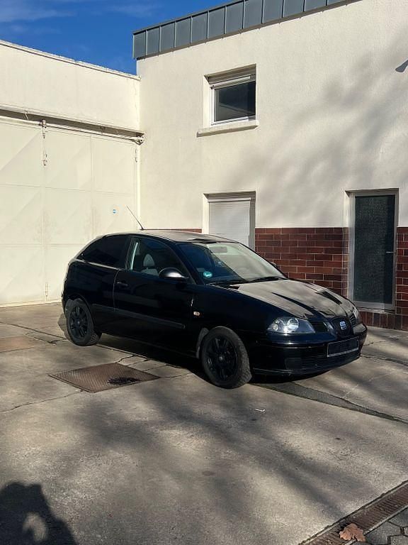 Gebraucht Seat Ibiza 75 PS (55 kW) 2004 Schwarz Kleinwagen