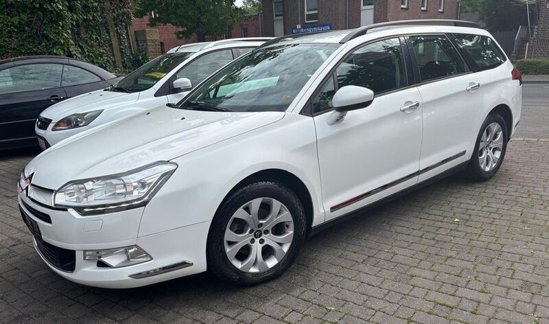 Weiß Gebraucht 2012 Citroën C5 Tendance Kombi | 3.495 € (Fairer Preis) - Bild 1/4