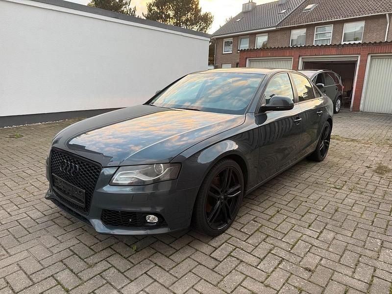 Grau Gebraucht 2008 Audi A4 Limousine | 3.900 € (Superpreis) - Bild 1/4