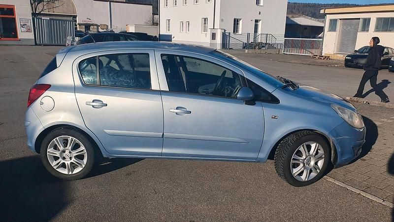 Second-hand Opel Corsa 80 CP (58 kW) 2007 Maro Hatchback