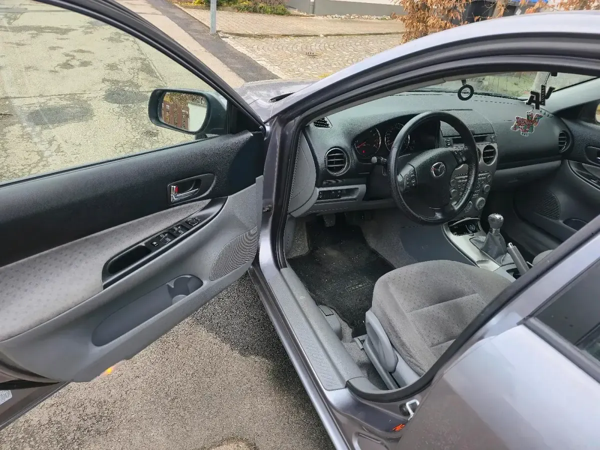 Gebraucht Mazda 6 141 PS (103 kW) 2003 Silber Limousine