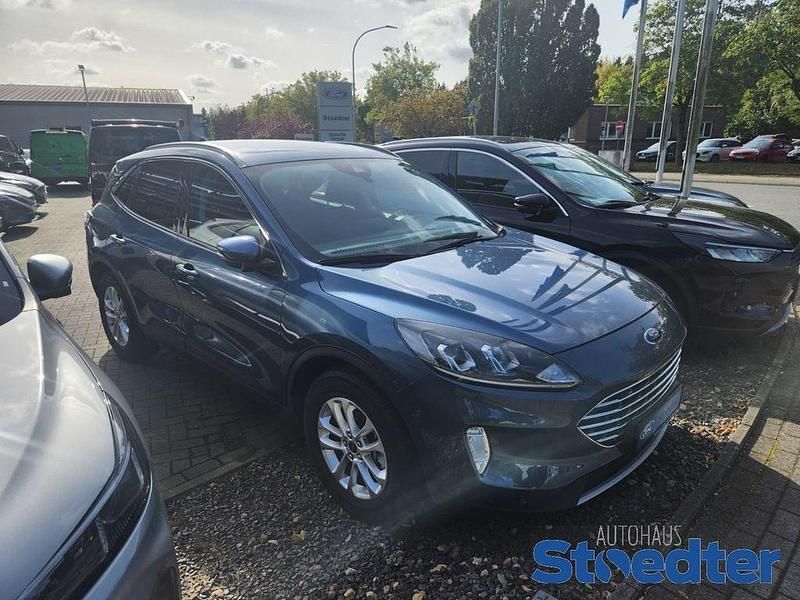 Gebraucht Ford Kuga Titanium 152 PS (111 kW) 2021 Blau SUV