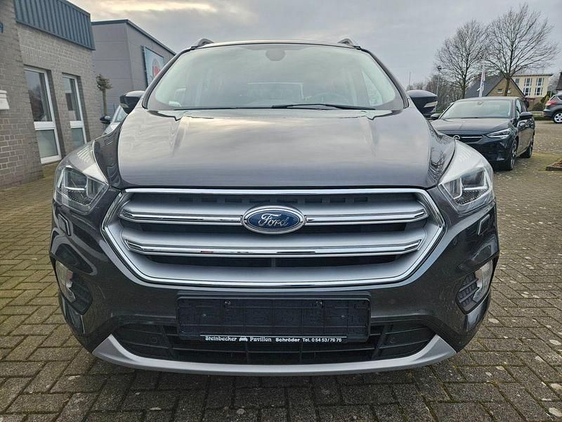 Gebraucht Ford Kuga Titanium 150 PS (110 kW) 2018 Magneticgrau (metallic) SUV