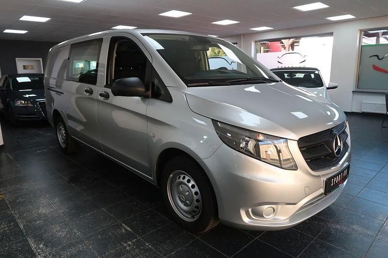 Gebraucht Mercedes Vito 163 PS (119 kW) 2015 Silber Van