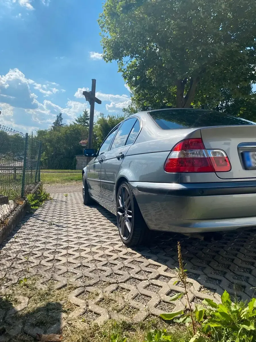 Gebraucht BMW 325 192 PS (141 kW) 2005 Grau Limousine