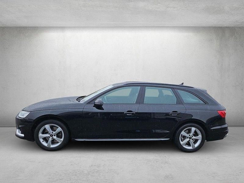 Gebraucht Audi A4 Advanced Plus 163 PS (119 kW) 2023 Schwarz Kombi