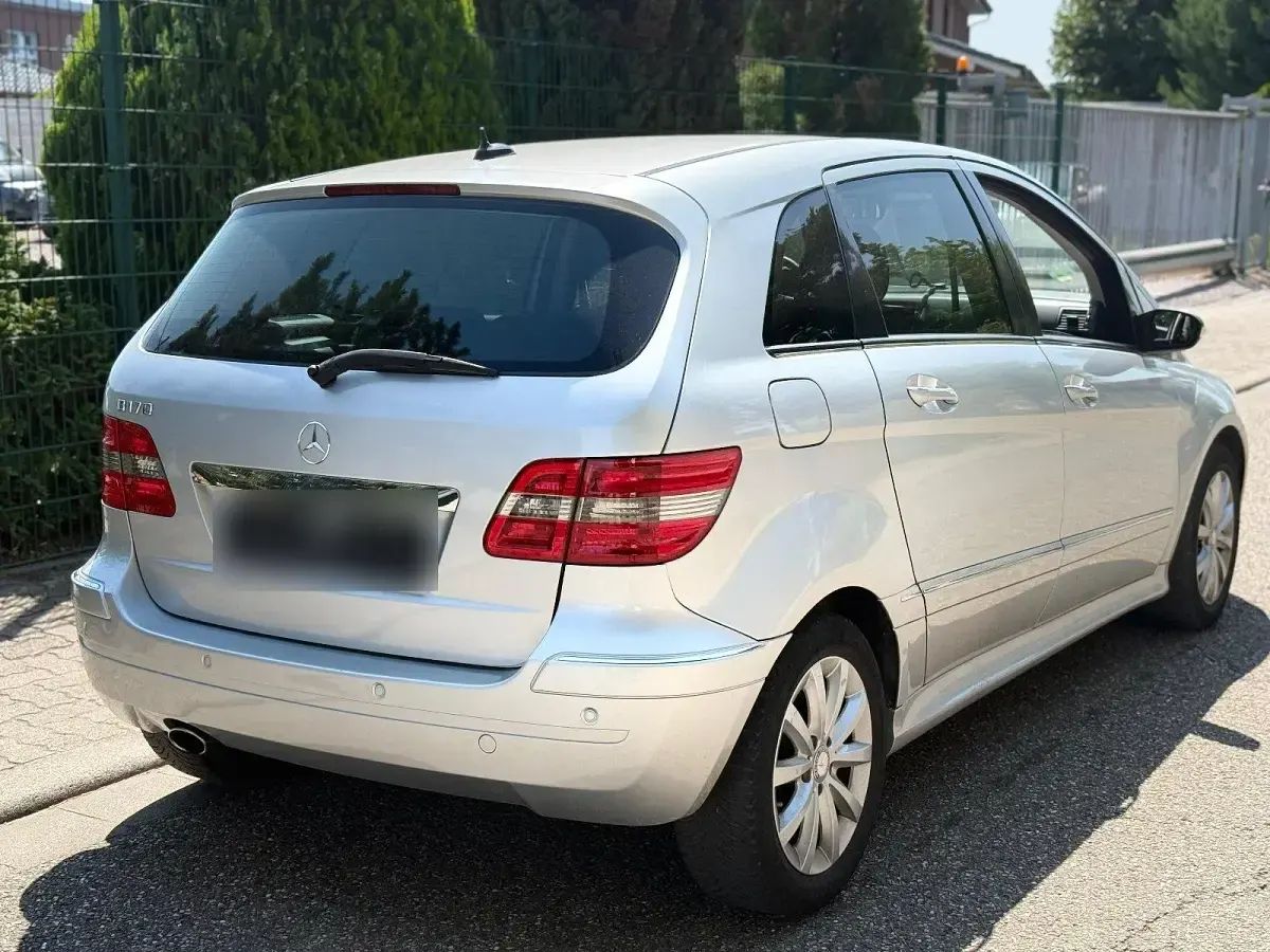 Gebraucht Mercedes B170 116 PS (85 kW) 2005 Silber Van / Kleinbus