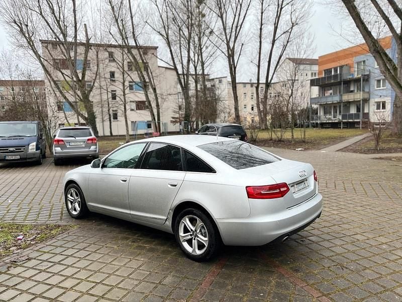 Gebraucht Audi A6 179 PS (131 kW) 2010 Grau Limousine