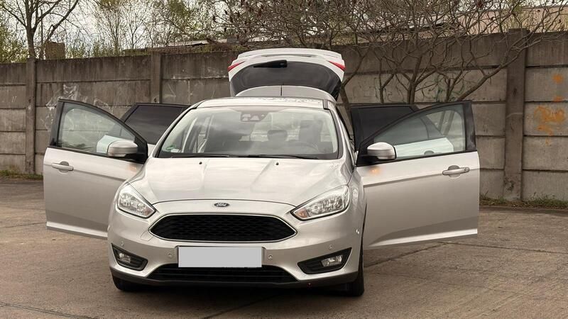 Silber Gebraucht 2016 Ford Focus Kombi | 7.500 € (Fairer Preis) - Bild 1/4