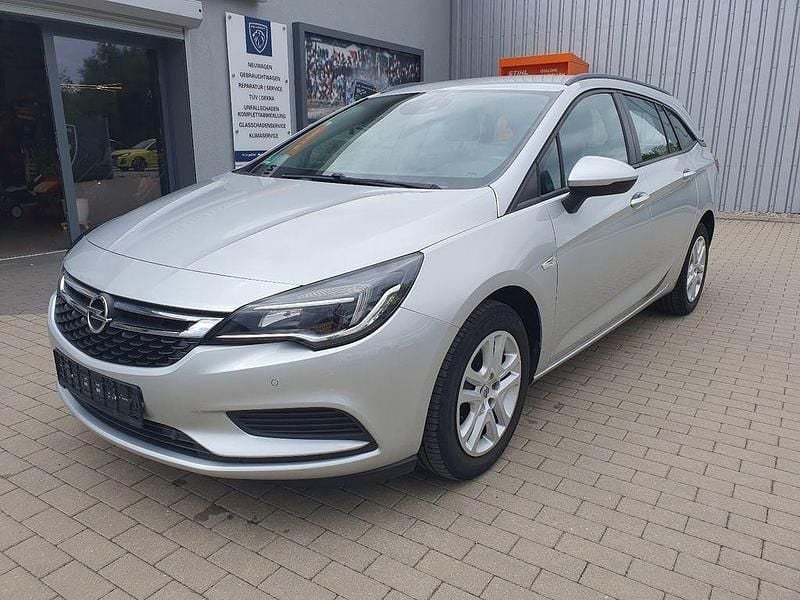 Silber Gebraucht 2017 Opel Astra Kombi | 8.990 € (Superpreis) - Bild 1/4