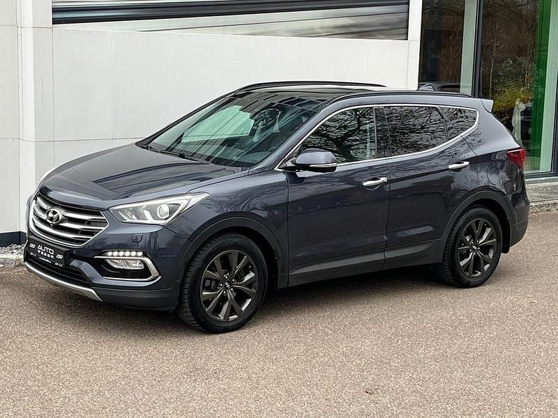 Blau Gebraucht 2016 Hyundai Santa Fe Premium SUV | 16.590 € (Fairer Preis) - Bild 1/4