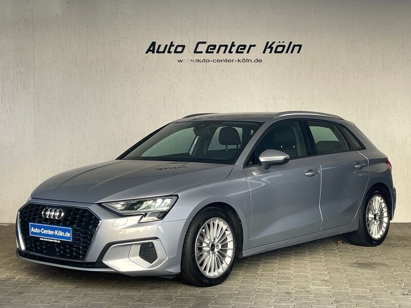 Silber Gebraucht 2022 Audi A3 Sportback Advanced Kleinwagen | 23.400 € (Guter Preis) - Bild 1/4