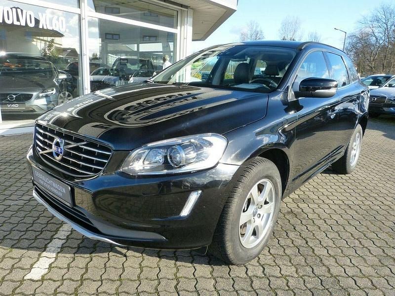 Gebraucht Volvo XC60 Summum 163 PS (119 kW) 2011 Schwarz SUV