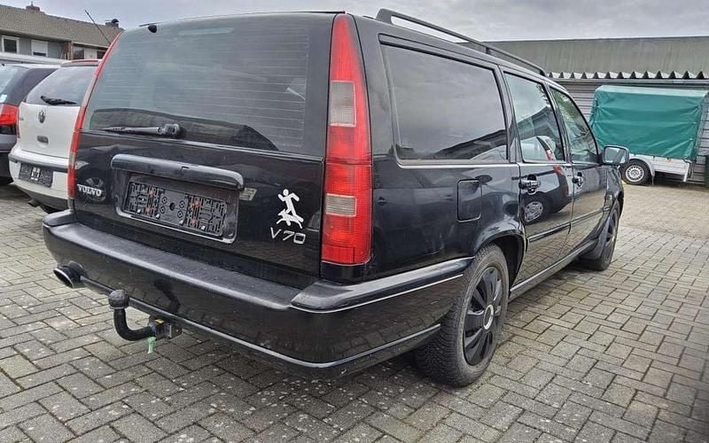 Schwarz Gebraucht 1998 Volvo V70 Kombi | 2.498 € (Guter Preis) - Bild 1/4