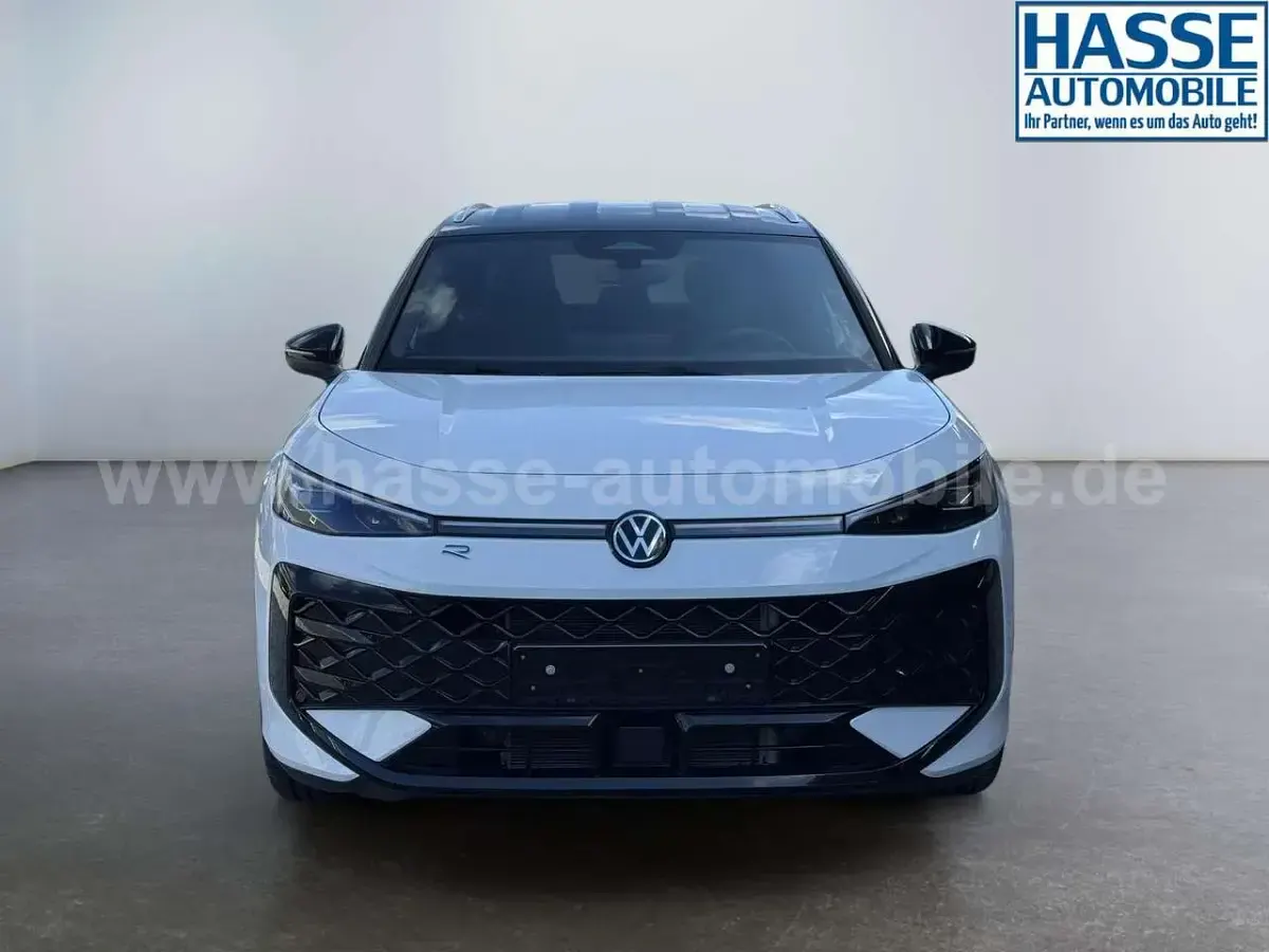 Neu VW T-Roc R-line 150 PS (110 kW) 2026 Wolf grey metallic / sch... SUV